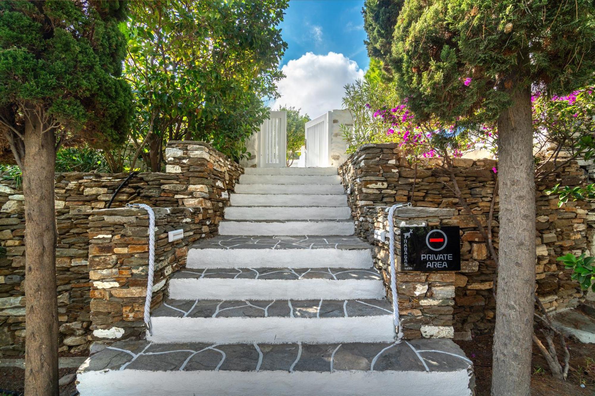 Rabagas Suites Luxury - In The Heart Of Sifnos 아폴로니아 외부 사진